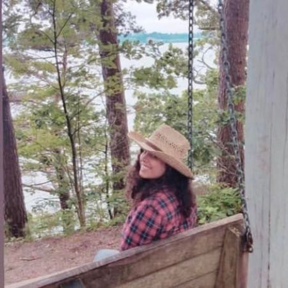 Meet your Posher, Heba